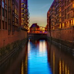 2018-10-05 192129 hamburg 2018-10-05 192129 a7ii-DSC05394-5401 fattal 80 drago 80 pattanaik 20 mantiuk06